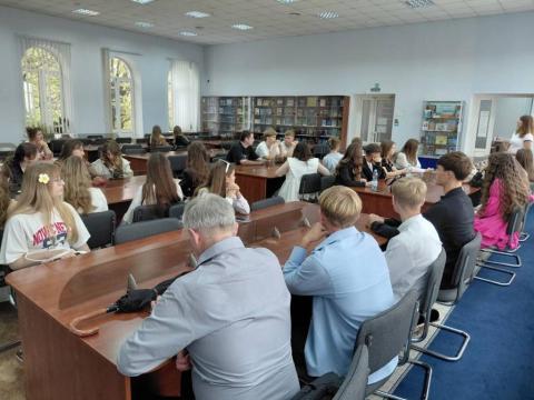 Місячник першокурсника в бібліотеці